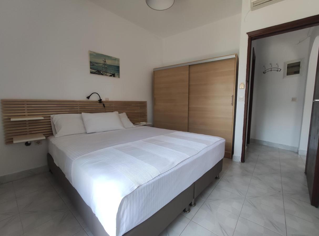 Para Thin Alos Inn 新马尔马拉斯 外观 照片