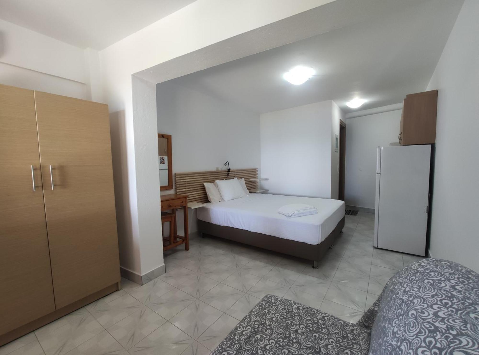 Para Thin Alos Inn 新马尔马拉斯 外观 照片