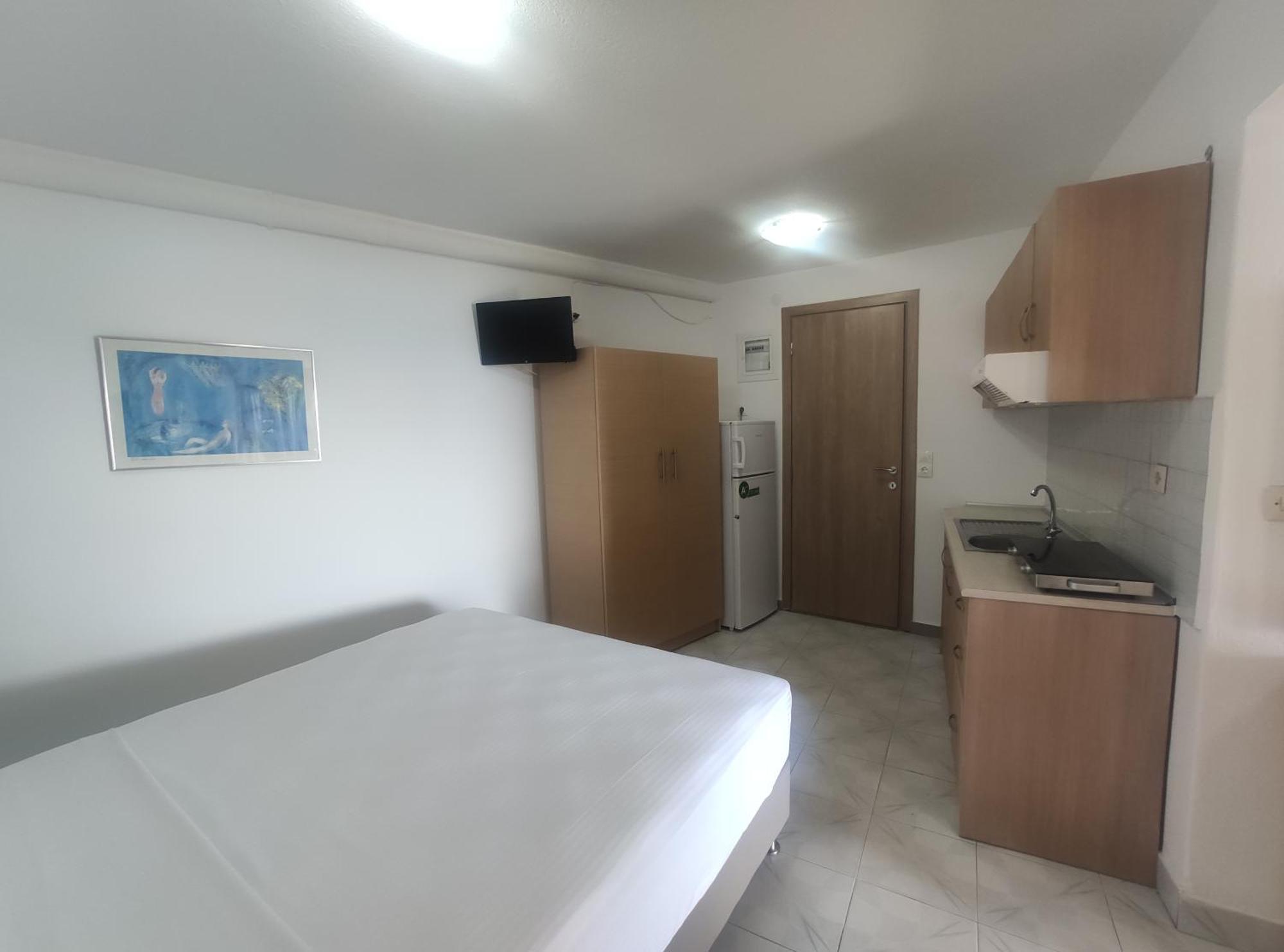 Para Thin Alos Inn 新马尔马拉斯 外观 照片